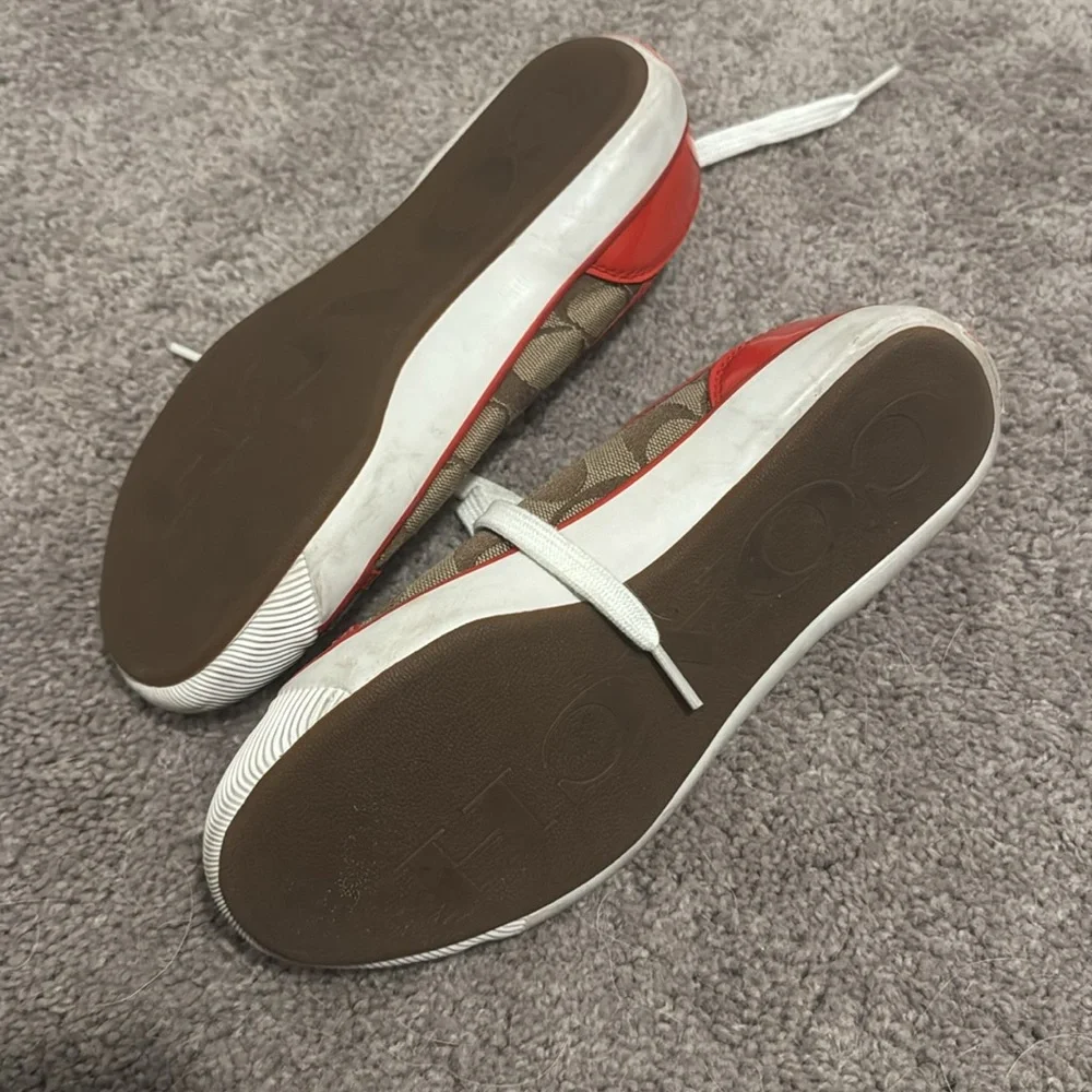 Coach Zorra Signature C Canvas Logo Red Khaki Brown
Sneakers Tennis Shoes 7. - Picture 8 of 9